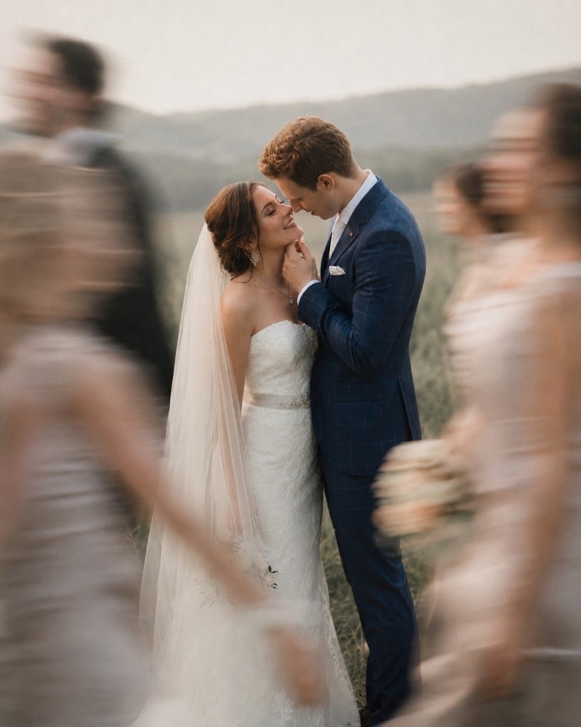 Alex and Julia still among moving guests